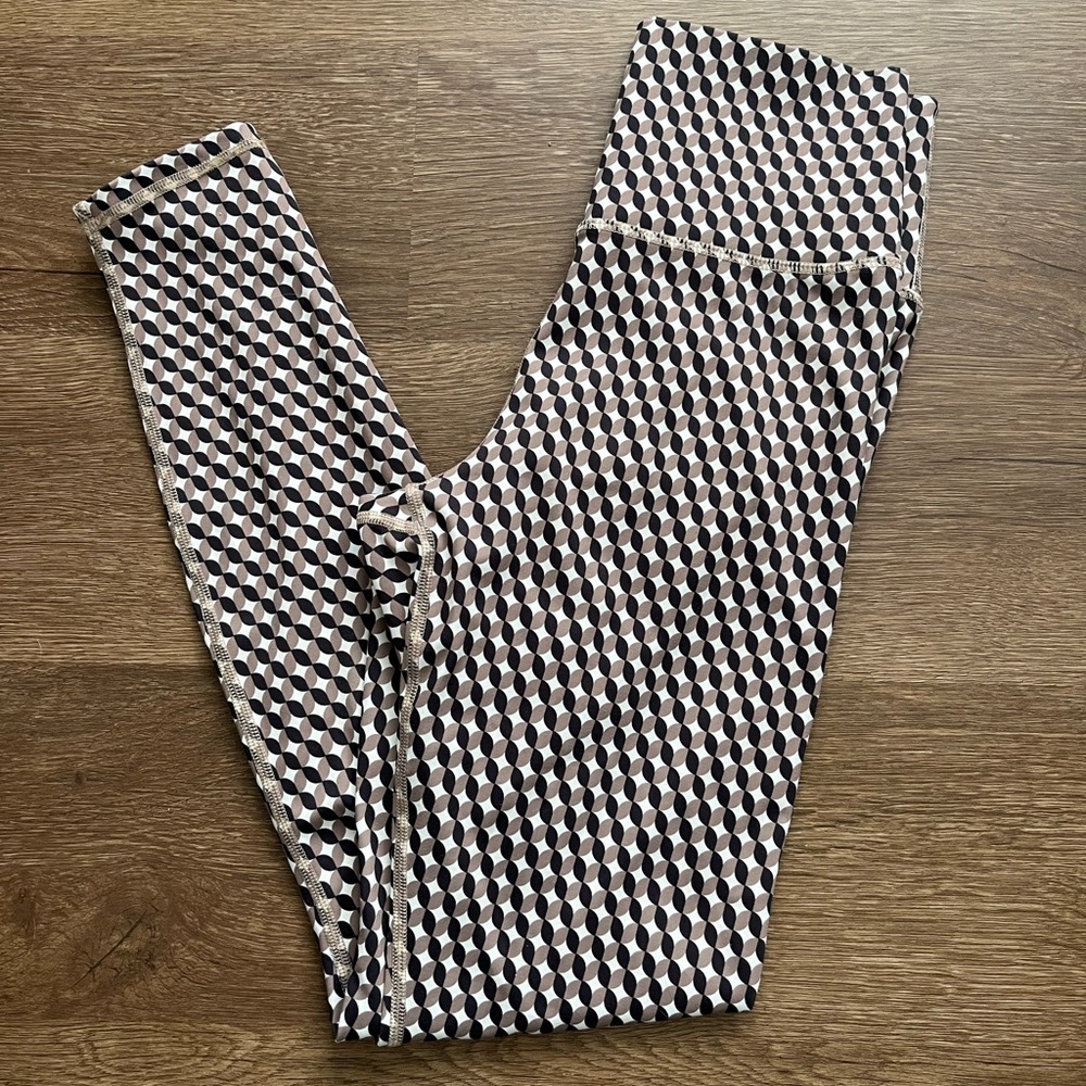 Z Supply active leggings size small. 7/8 length